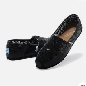 TOM'S BLACK GLITTER. BRAND New with out tag. Size 6